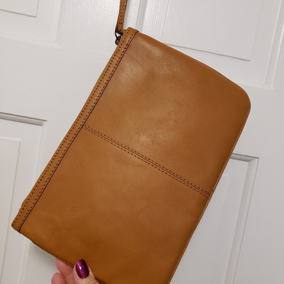 Comptoir Des Cotonniers Woven Leather Large Clutch/Wristlet, Zip Close - Picture 7 of 15